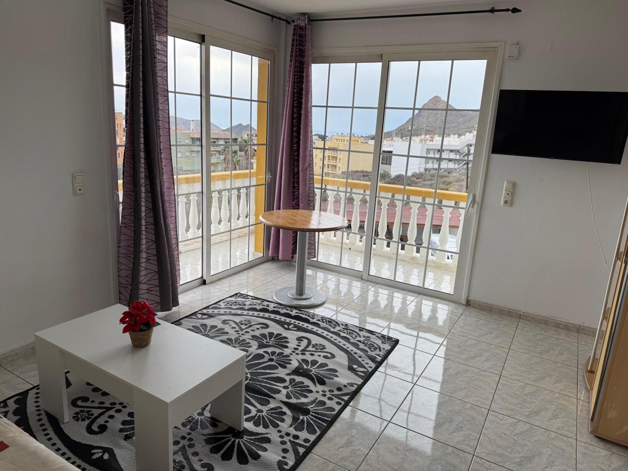 Villa Kary 阿罗纳 外观 照片