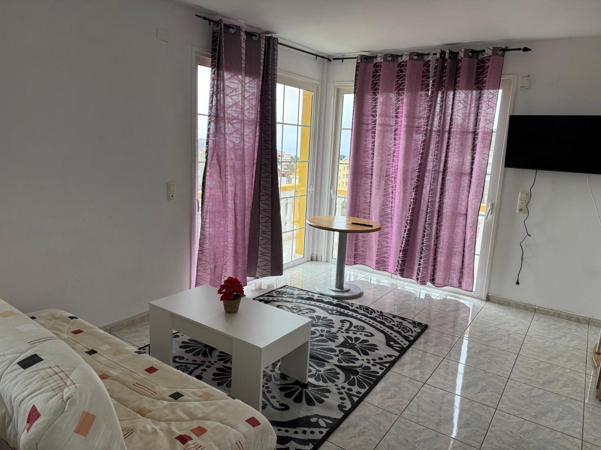 Villa Kary 阿罗纳 外观 照片